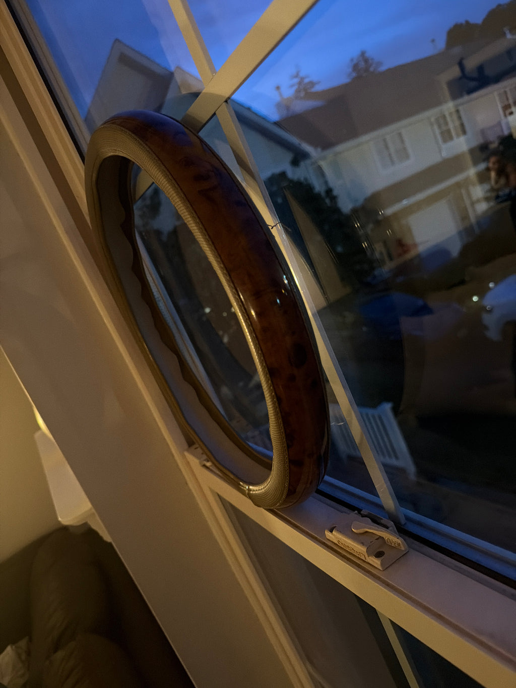 Wood & beige Steering Wheel cover theme